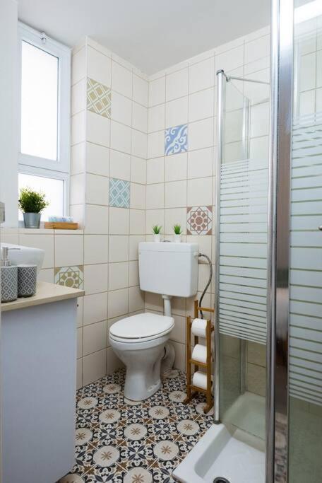 Agripas #1 Apartment Yerusalem Bagian luar foto